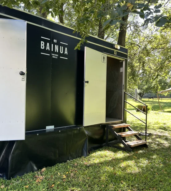 BAINUA-Baños moviles_exterior