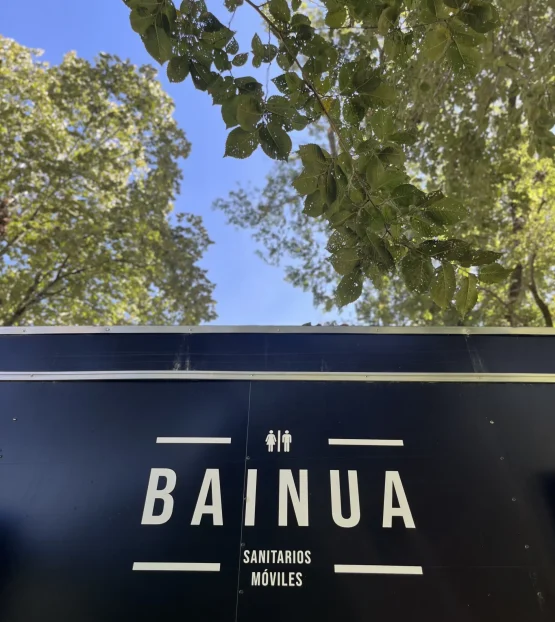 BAINUA-Baños moviles_exterior3