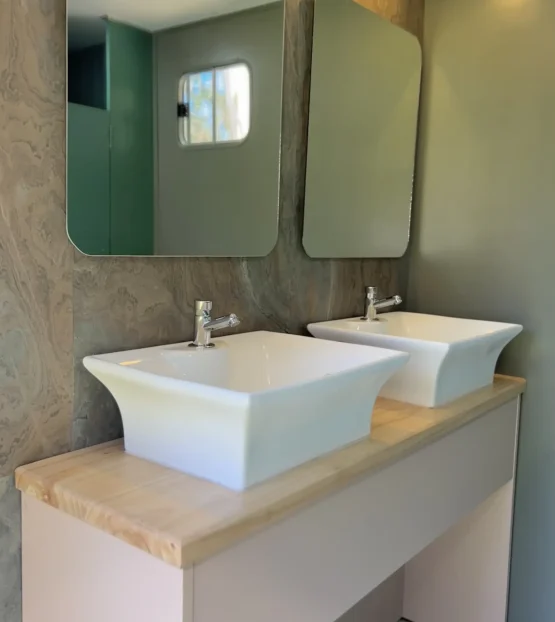 BAINUA-Baños moviles_interior3